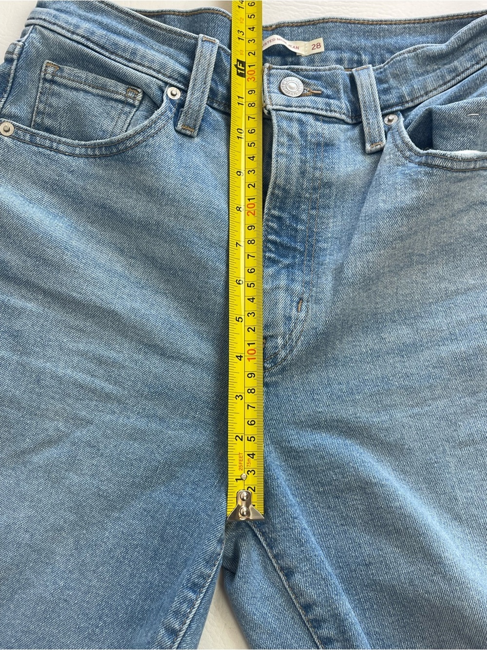 Levi’s High Waisted Mom Jeans W28 L29 Light Wash High Rise - Picture 6 of 14